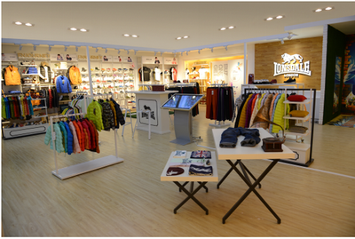 龍獅戴爾賴國成:服裝行業(yè)絕地反擊 逆勢暴增400%-服裝企業(yè)報道-中國服裝人才網