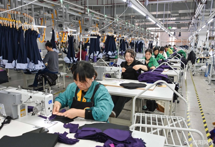 天生服裝:智能制造鑄就服裝企業(yè)新標(biāo)桿_盱眙_項目_生產(chǎn)線